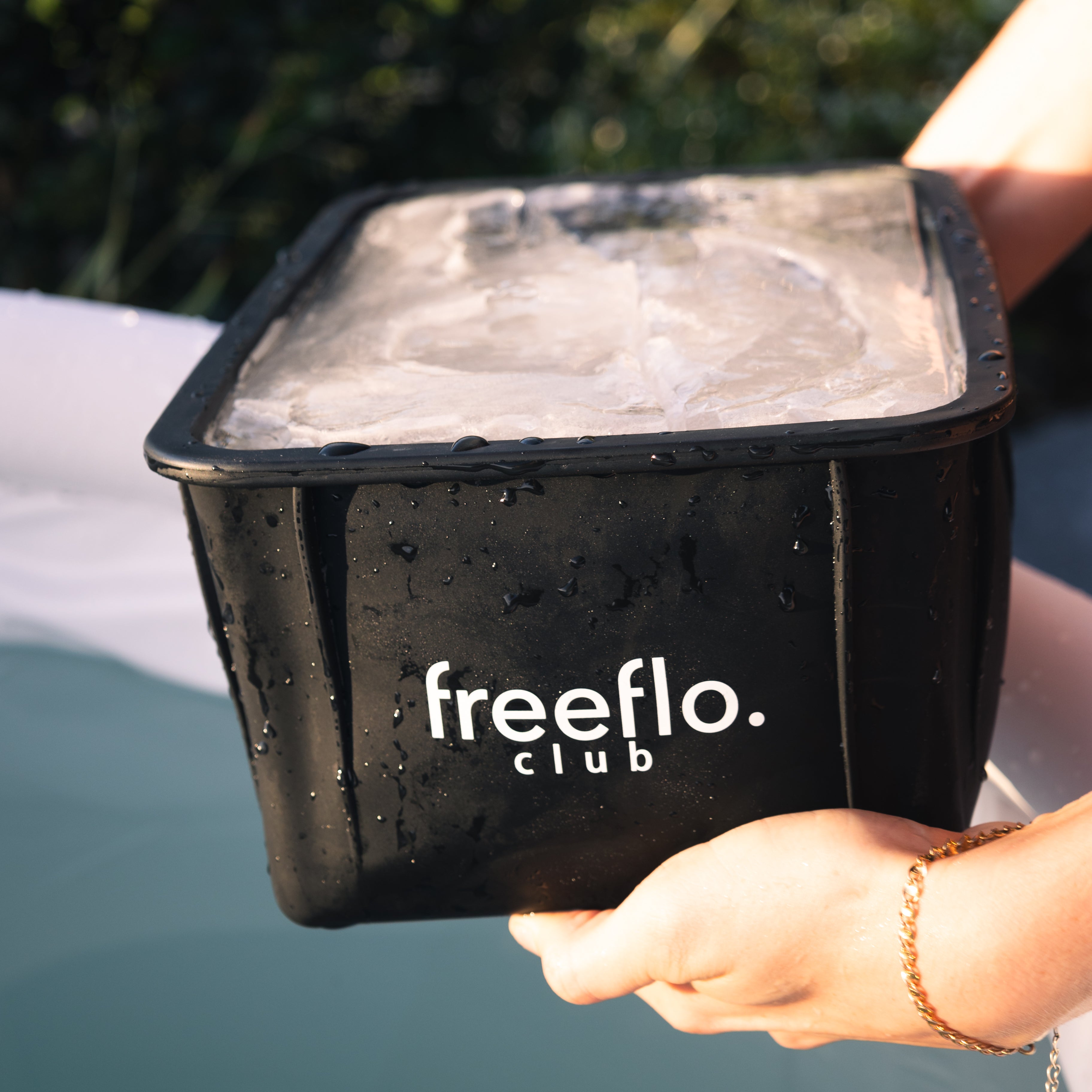 Freeflo Club 5.5KG Big Block Tray filled with ice, ideal for ice baths and recovery